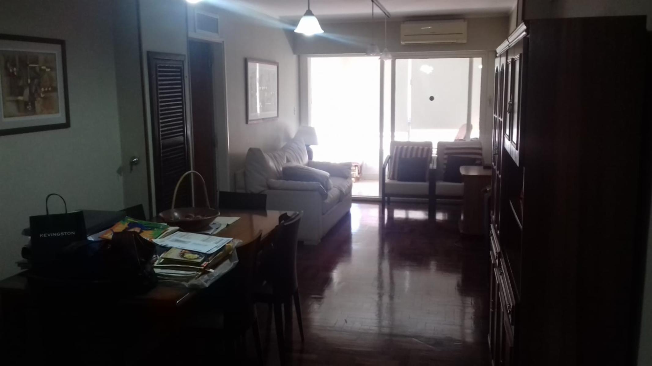 DEPARTAMENTO 3 DORMITORIOS. BALCÓN CON CERRAMIENTO. MUY BUEN ESTADO. — foto 3