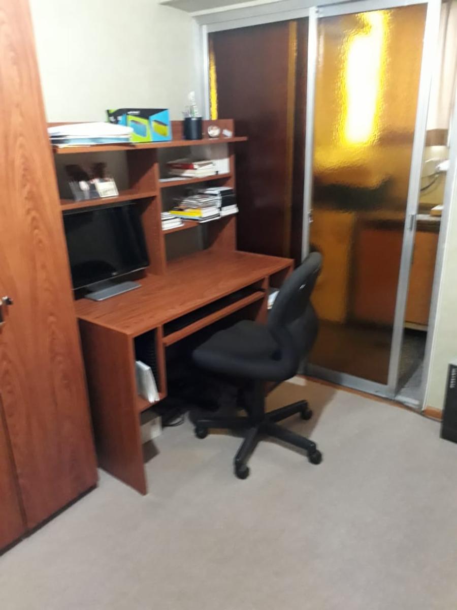 DEPARTAMENTO 3 DORMITORIOS. BALCÓN CON CERRAMIENTO. MUY BUEN ESTADO. — foto 8