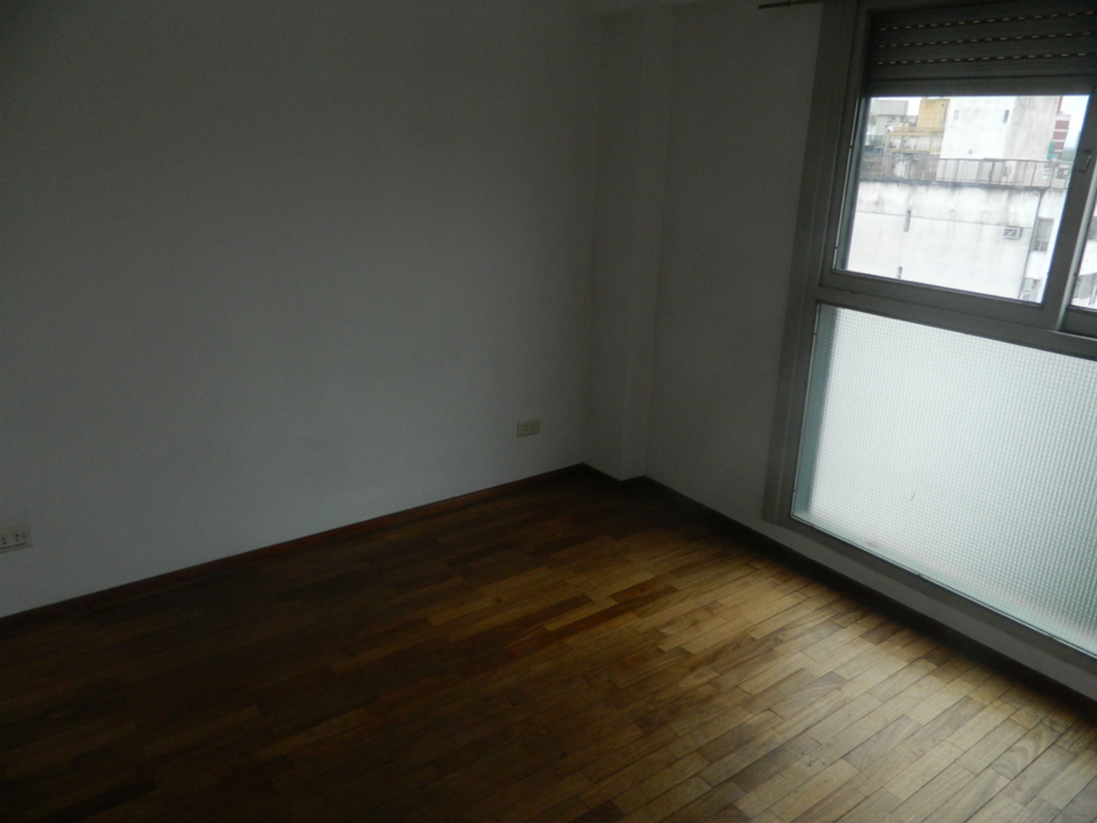 DEPARTAMENTOS DOS DORMITORIOS. BALCÓN. — foto 6