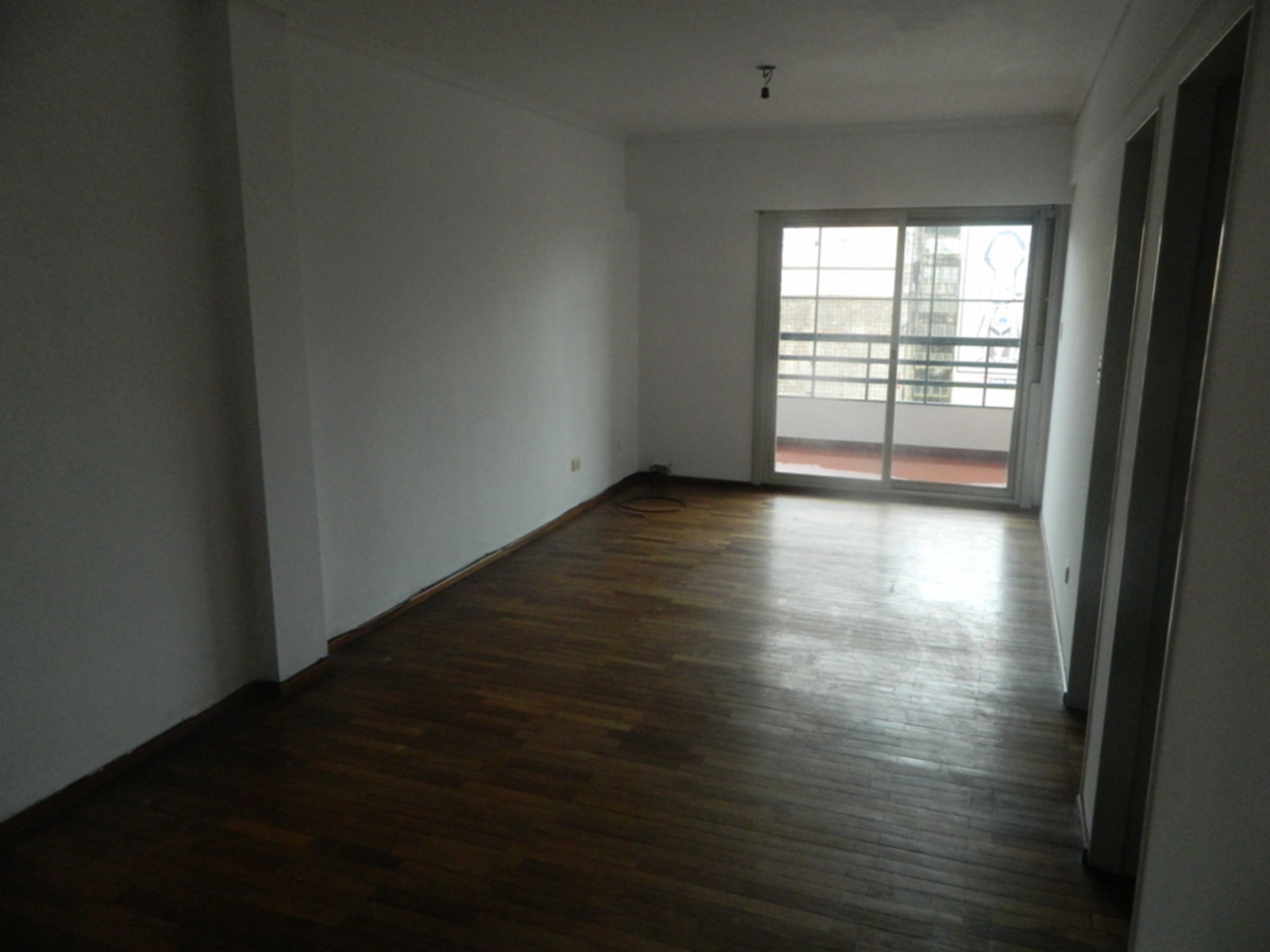 DEPARTAMENTOS DOS DORMITORIOS. BALCÓN. — foto 7