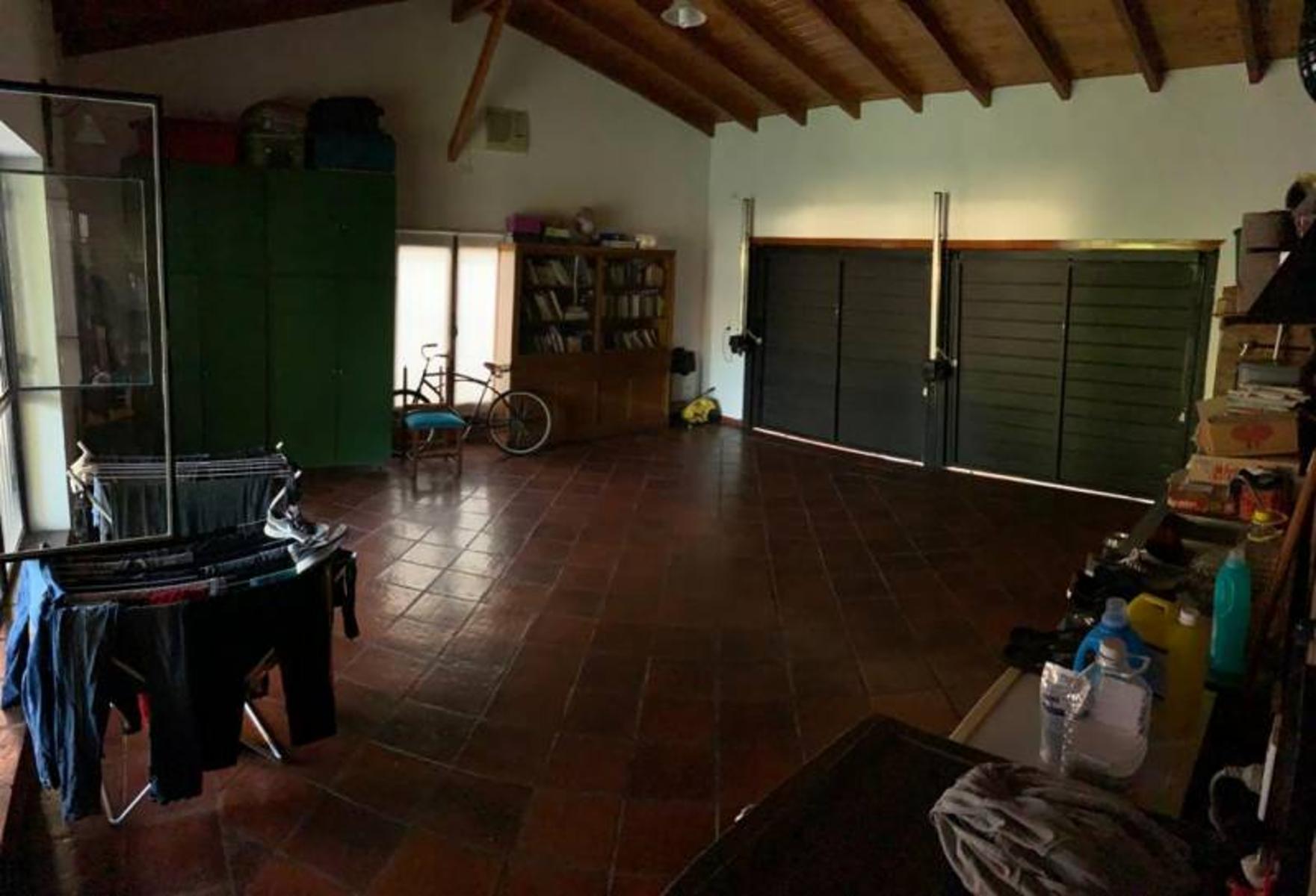 CASA 3 DORMITORIOS. PARQUE Y PISCINA. TERRENO 1575M2. FUNES. — foto 8