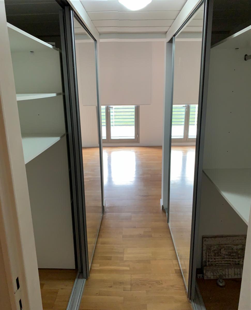 AMPLIO DEPARTAMENTO DE UN DORMITORIO CON COCHERA — foto 12