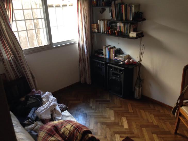CASA DE PLANTA ALTA Y GALPON CON LOCAL A LA CALLE — foto 5
