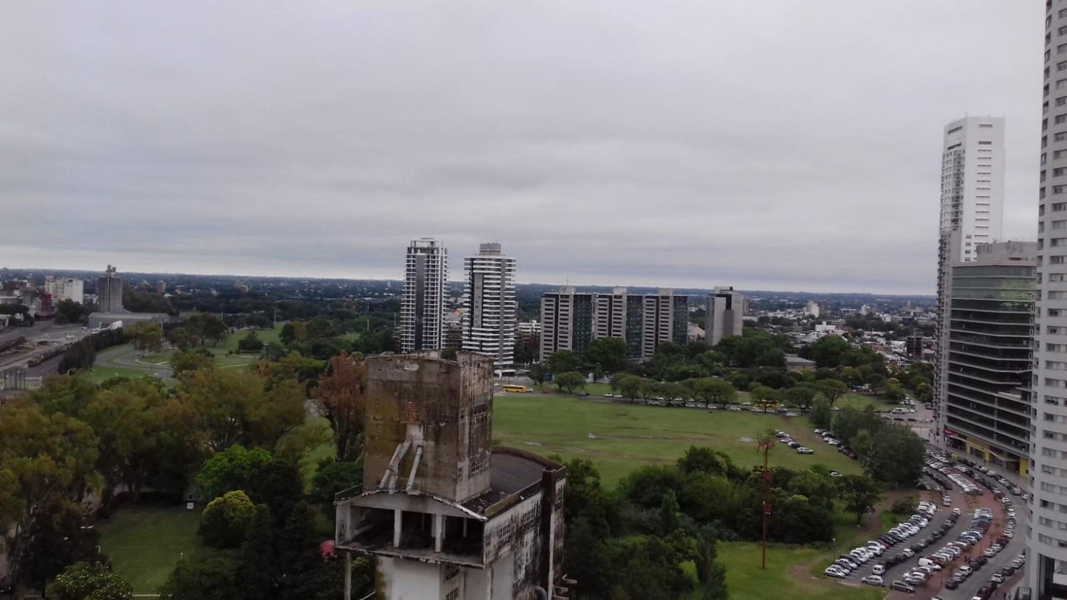 TORRE MAUI. DEPTO 1 DORMITORIO CON COCHERA - PISO 17. CATEGORÍA PREMIUM