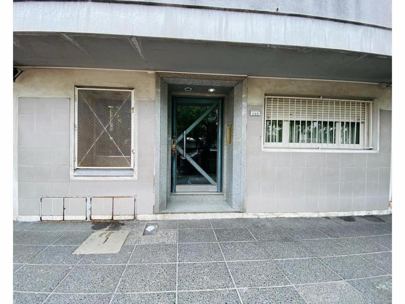 DEPARTAMENTO DE TRES AMBIENTES CON PATIO (ALEM 300-RAMOS MEJÍA) — foto 5