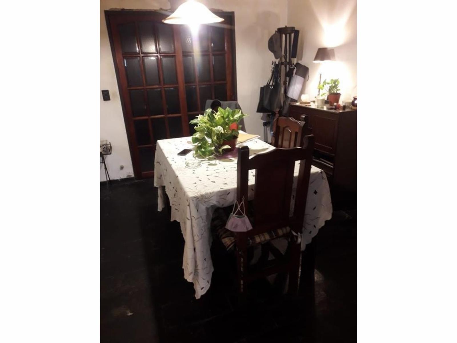 CASA EN DOS PLANTAS C/GARAGE Y TERRAZA (PUNCHAUCA 100 - HAEDO). — foto 3