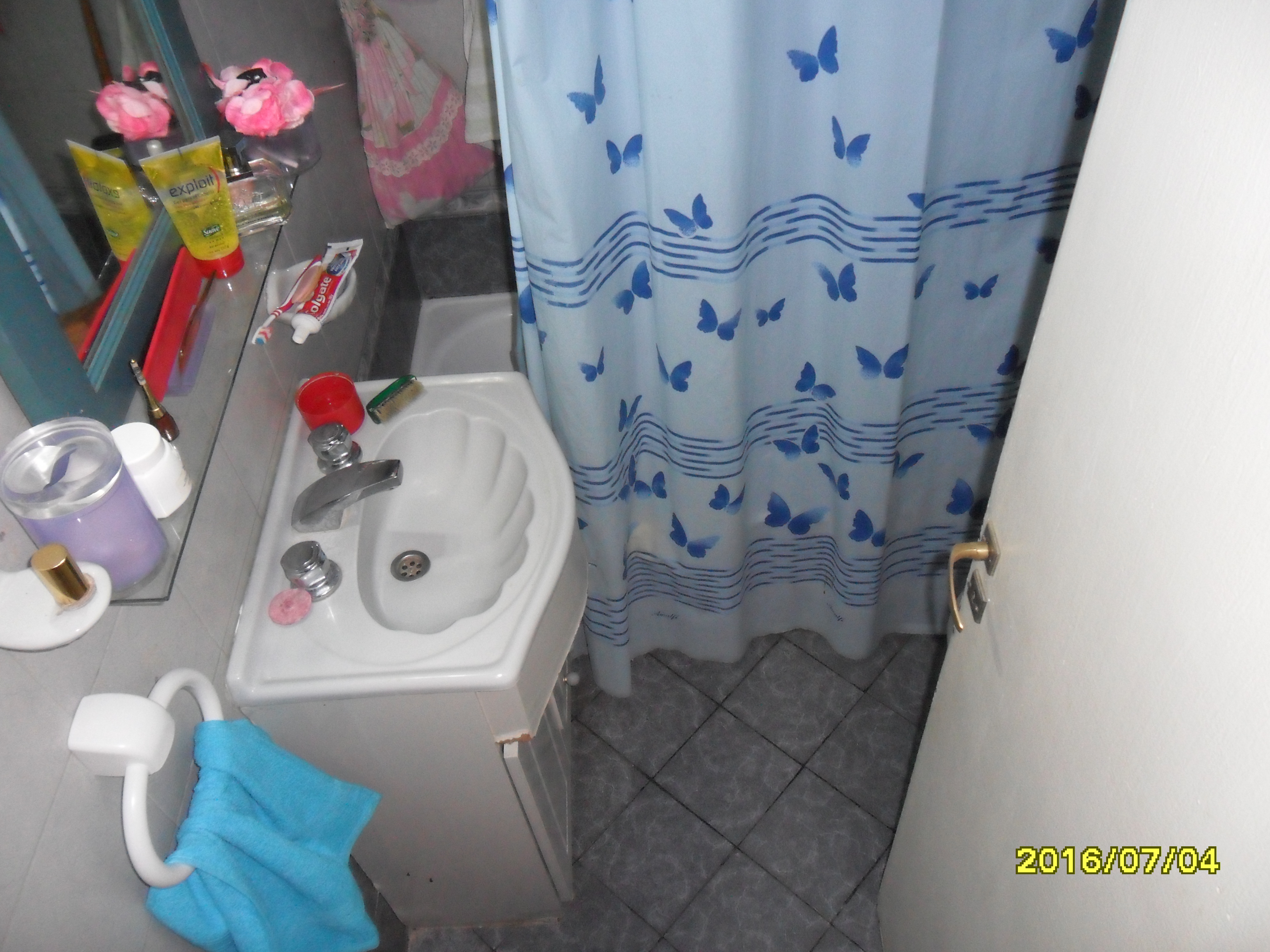Venta de confortable casa, con monoambiente en mismo terreno y entrada para vehículos — foto 5