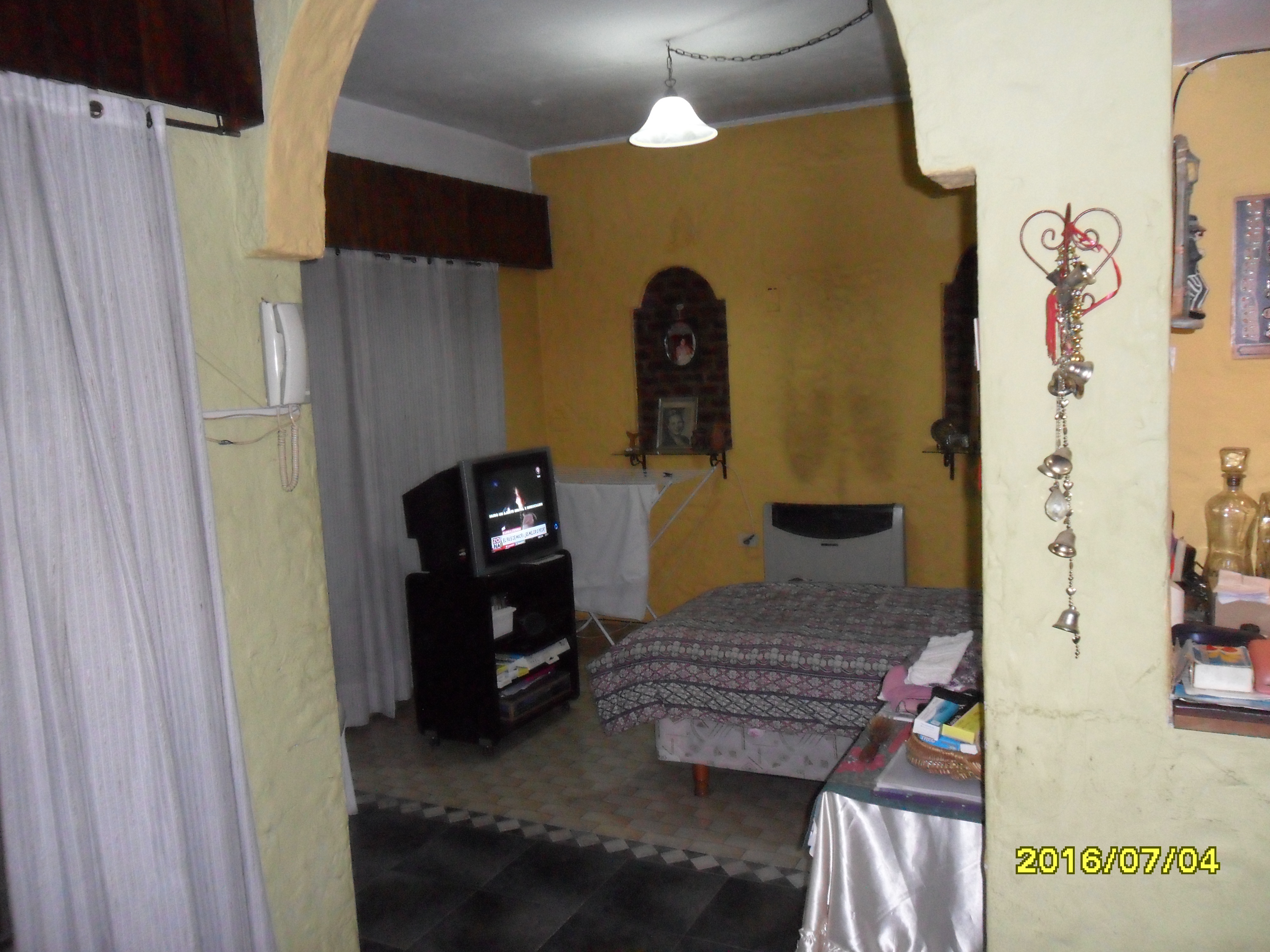 Venta de confortable casa, con monoambiente en mismo terreno y entrada para vehículos — foto 8
