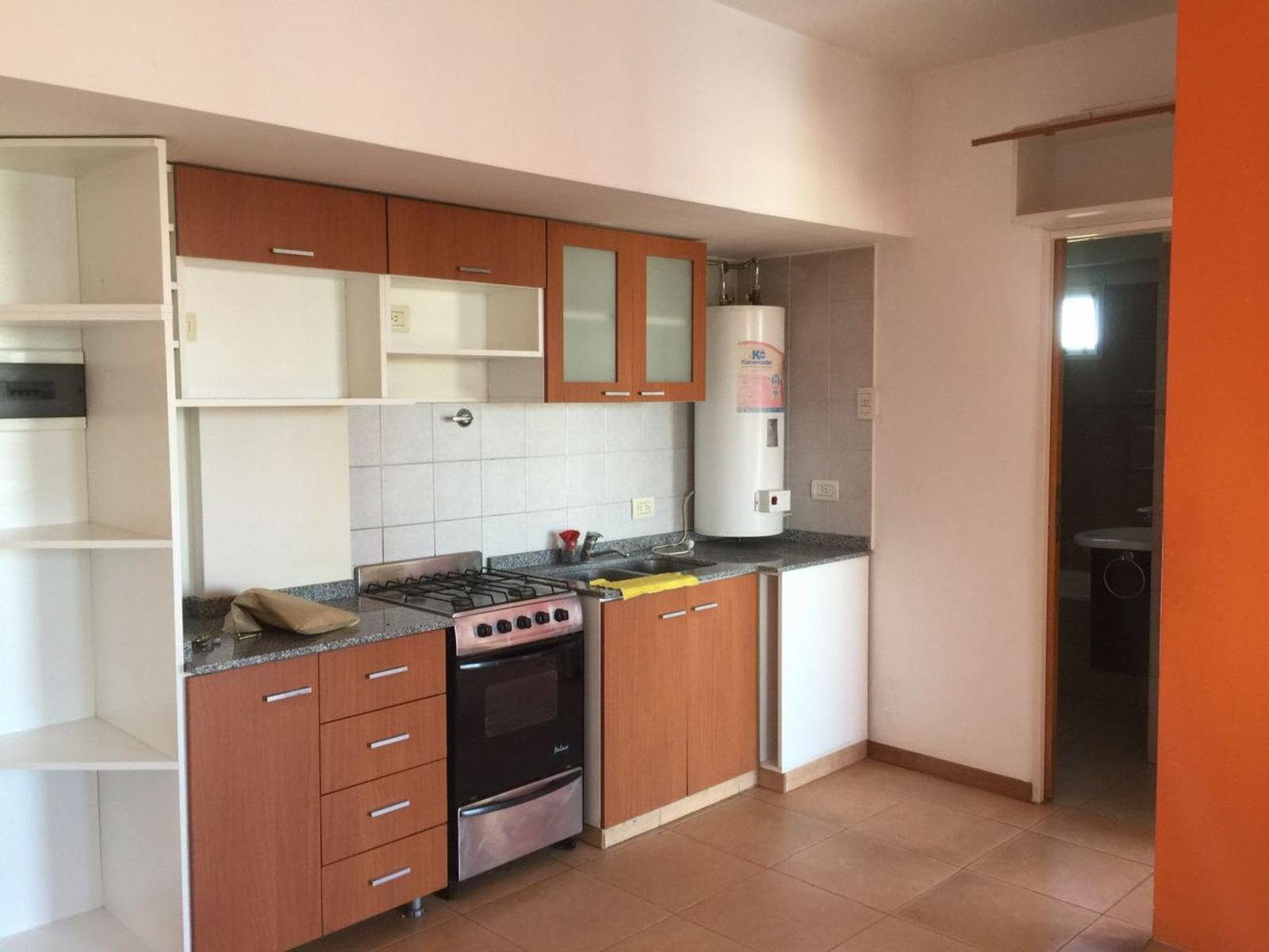 DPTO 2 AMB EN ALQUILER &ampampquotNUEVO CENTRO&quot — foto 2