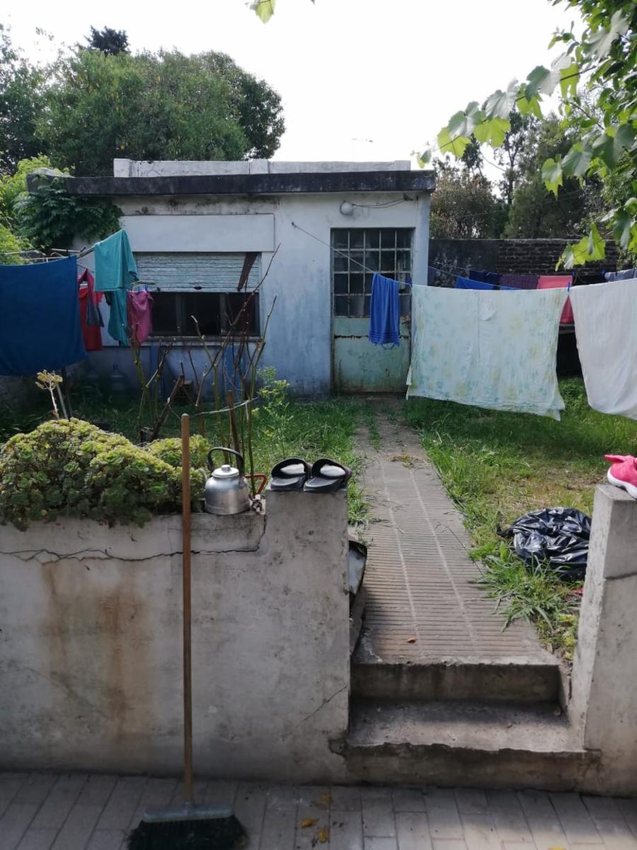 Casa con Local Av. Senador Morón - Bella Vista — foto 3