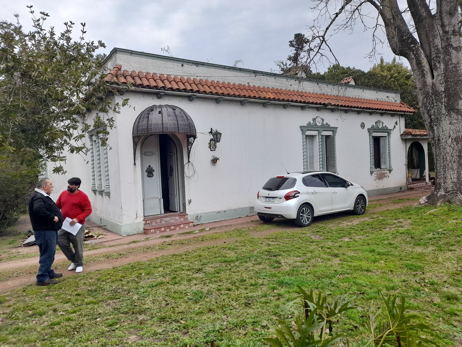 Majestuosa casa, en el corazón de Bella Vista (SobreSenadorMorón)enunazona exclusiva y de alta plusvalía, Asentada en unterrenode18x83mts.de los que quedan pocos en la zona. - 13