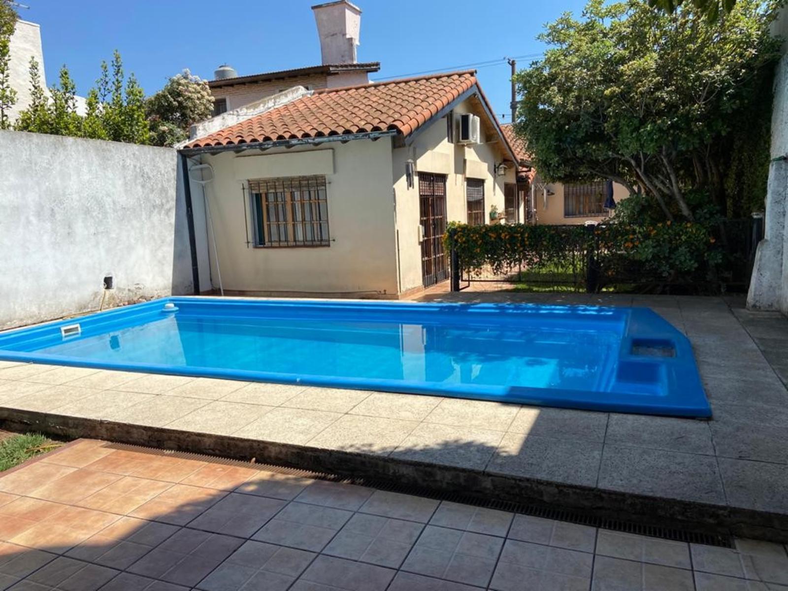 VENTA Chalet de 4 amb c/quincho y pileta Haedo Chico — foto 14