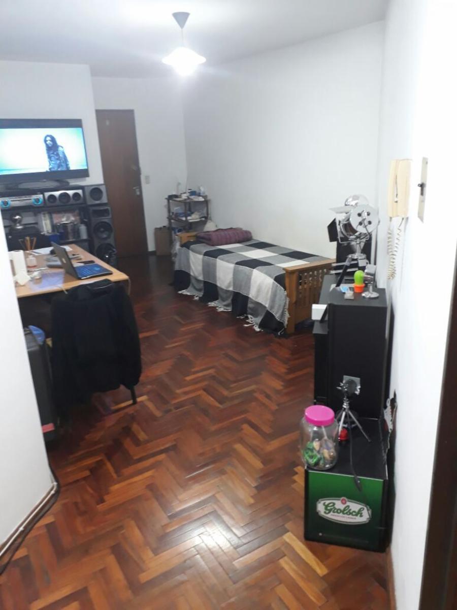 Excelente depto de Un Dorm. sobre Bv. San Juan 517 con escritura. — foto 2