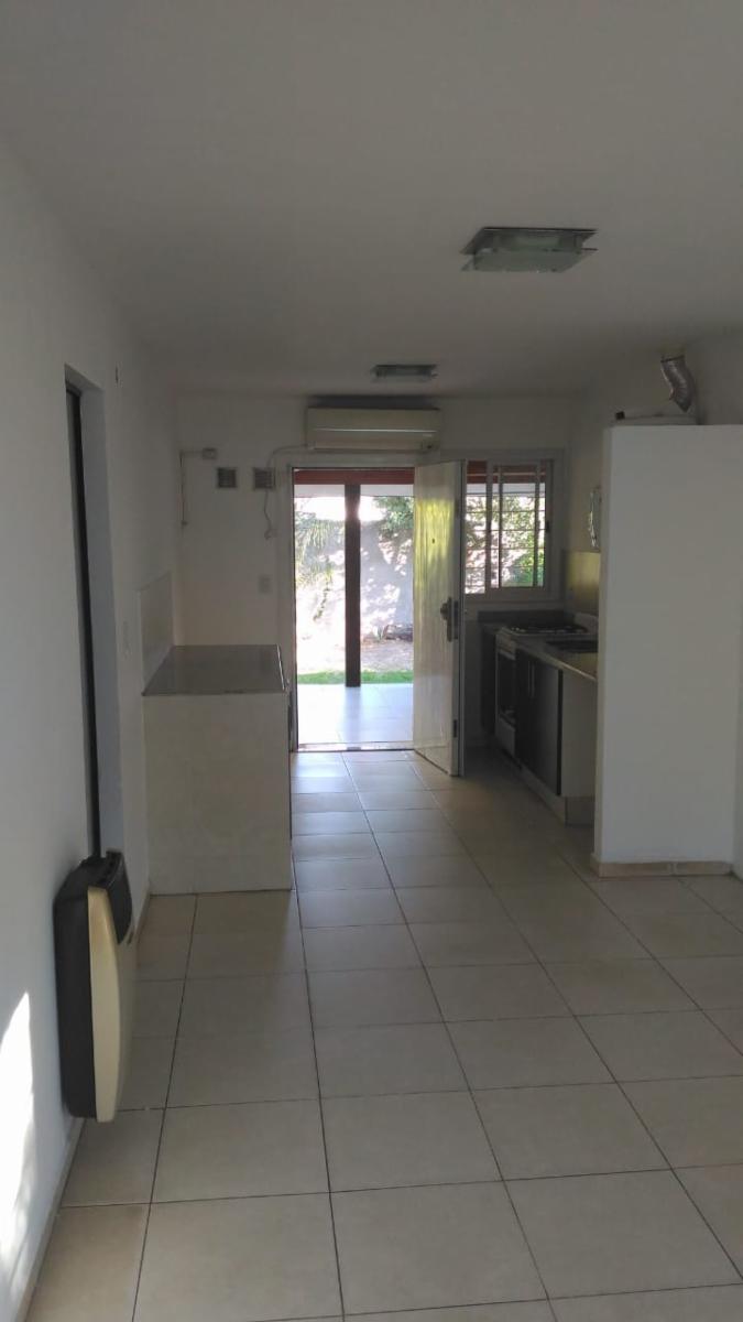 EXCELENTE DUPLEX DE DOS DORMITORIOS - OPORTUNIDAD EN VILLA ALLENDE - RECIBE MENOR — foto 10