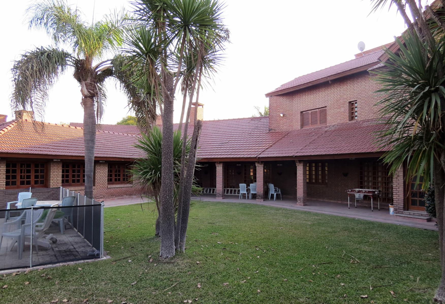 DE ENSUEÑO CHALET EN GRANJA DE FUNES. CATEGORIA SE ESCUCHAN PROPUESTAS — foto 4