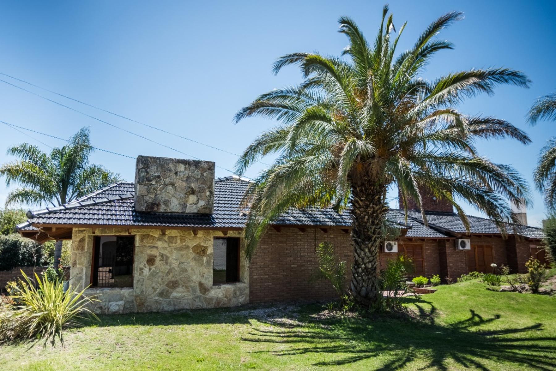 ESPECTACULAR CASA DE 4 DORM C/ PILETA EN EXCELENTE ZONA DE CARLOS PAZ — foto 6