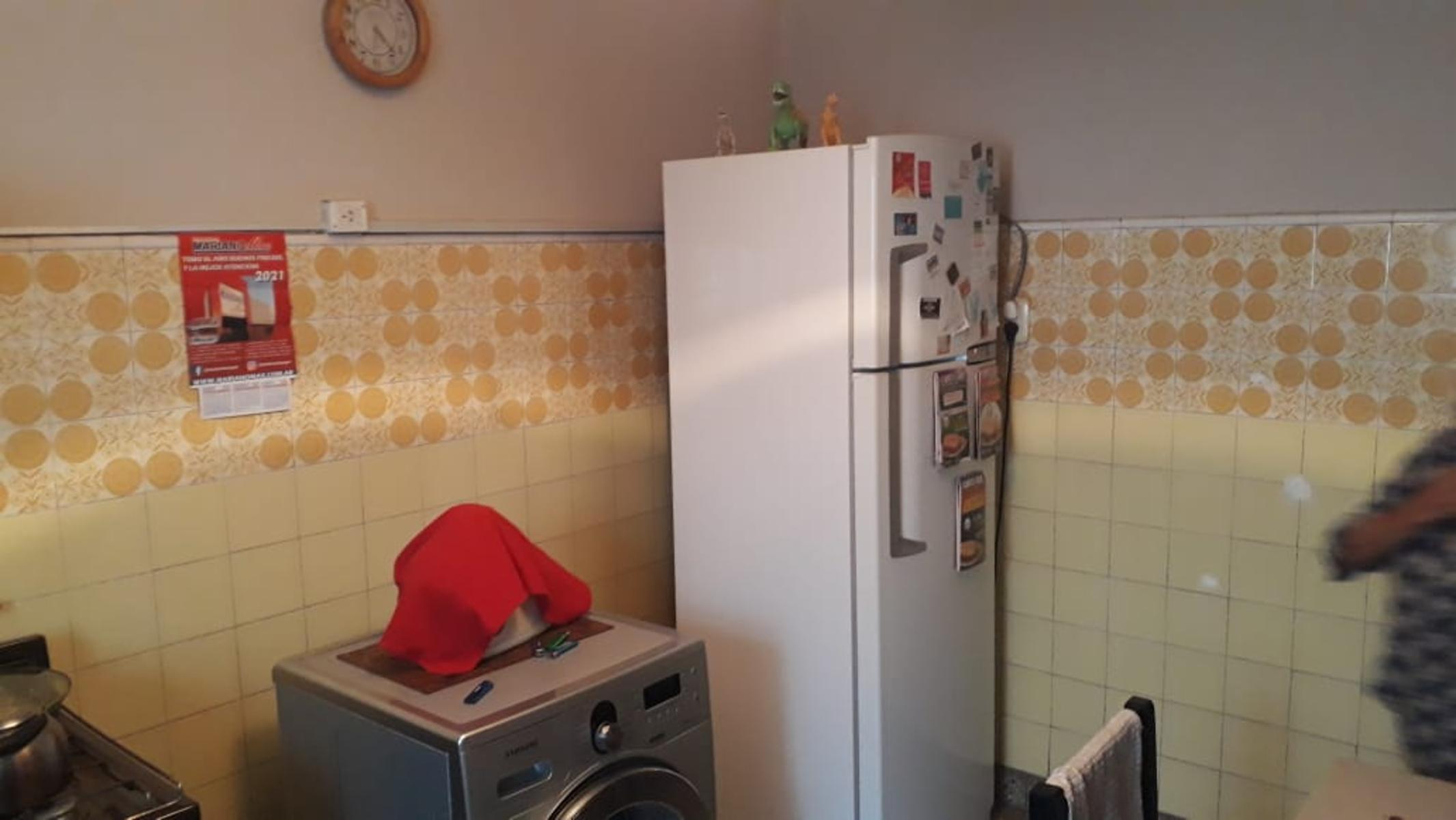 OPORTUNIDAD VENDO CASA DE DOS DORM. EN ALTO ALBERDI. — foto 3