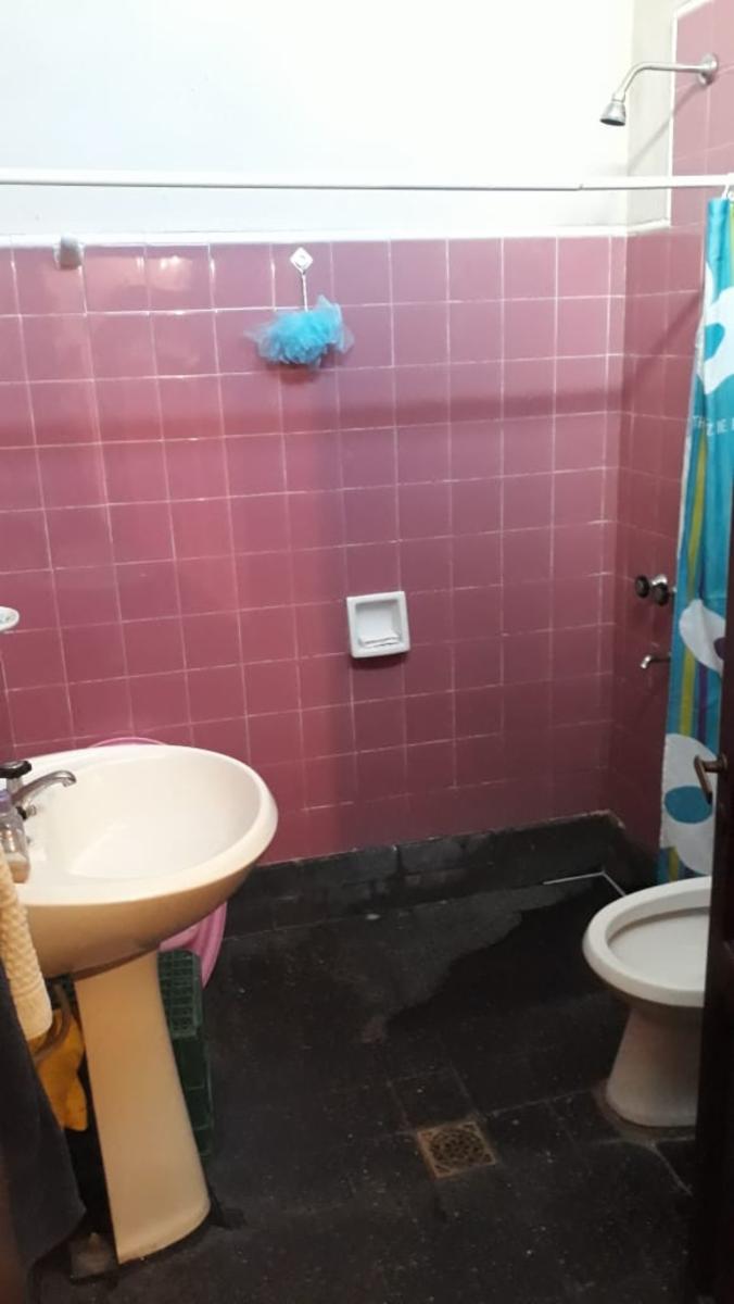 OPORTUNIDAD VENDO CASA DE DOS DORM. EN ALTO ALBERDI. — foto 8