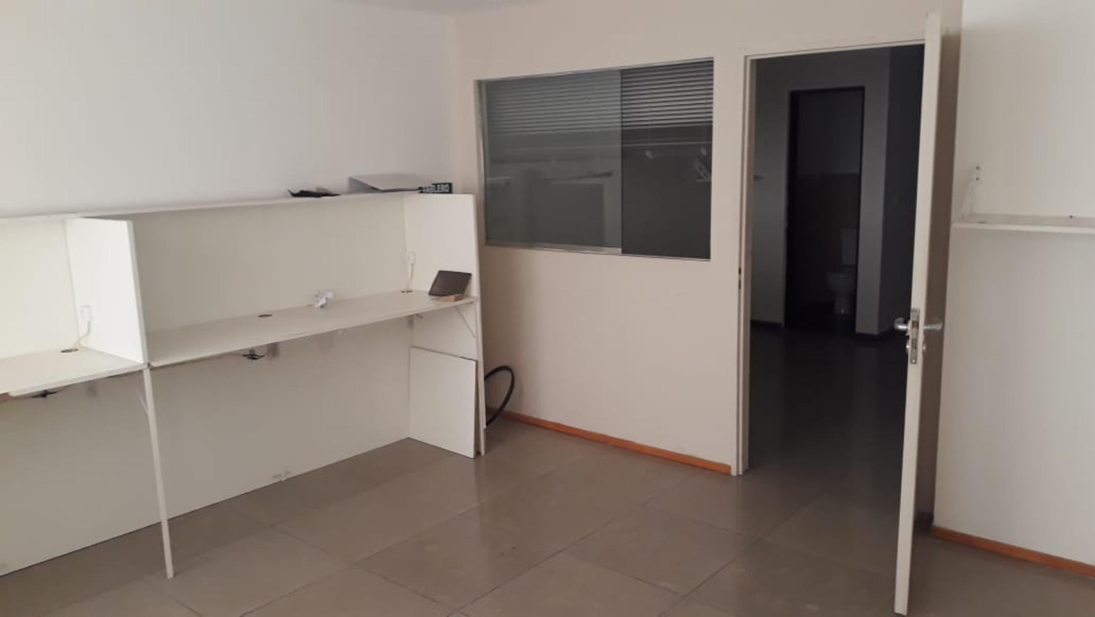 EXCELENTE OFICINA DE 30 MTRS EN MS OFFICE - EDIFICIO INTELIGENTE - 3
