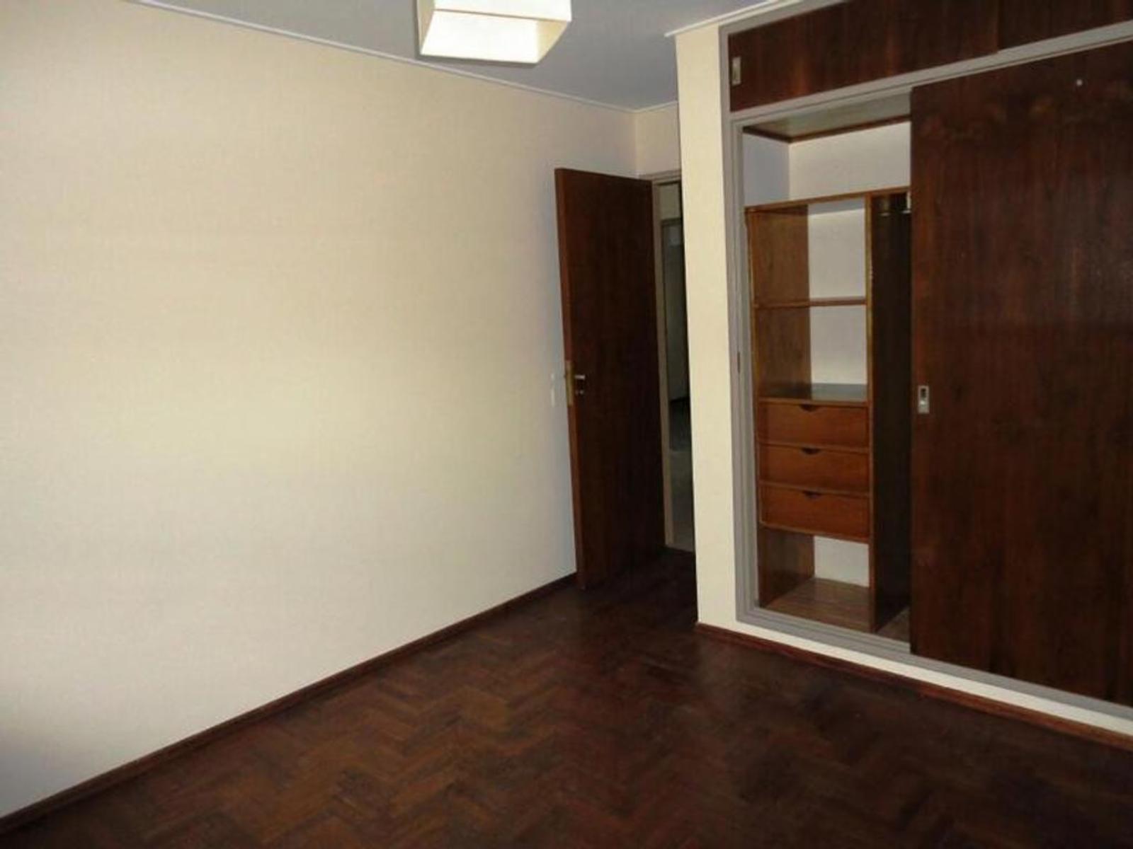 EXCELENTE DEPTO DE 2 DORM. C/ BALCON EN EL CORAZON DE NVA CBA — foto 8