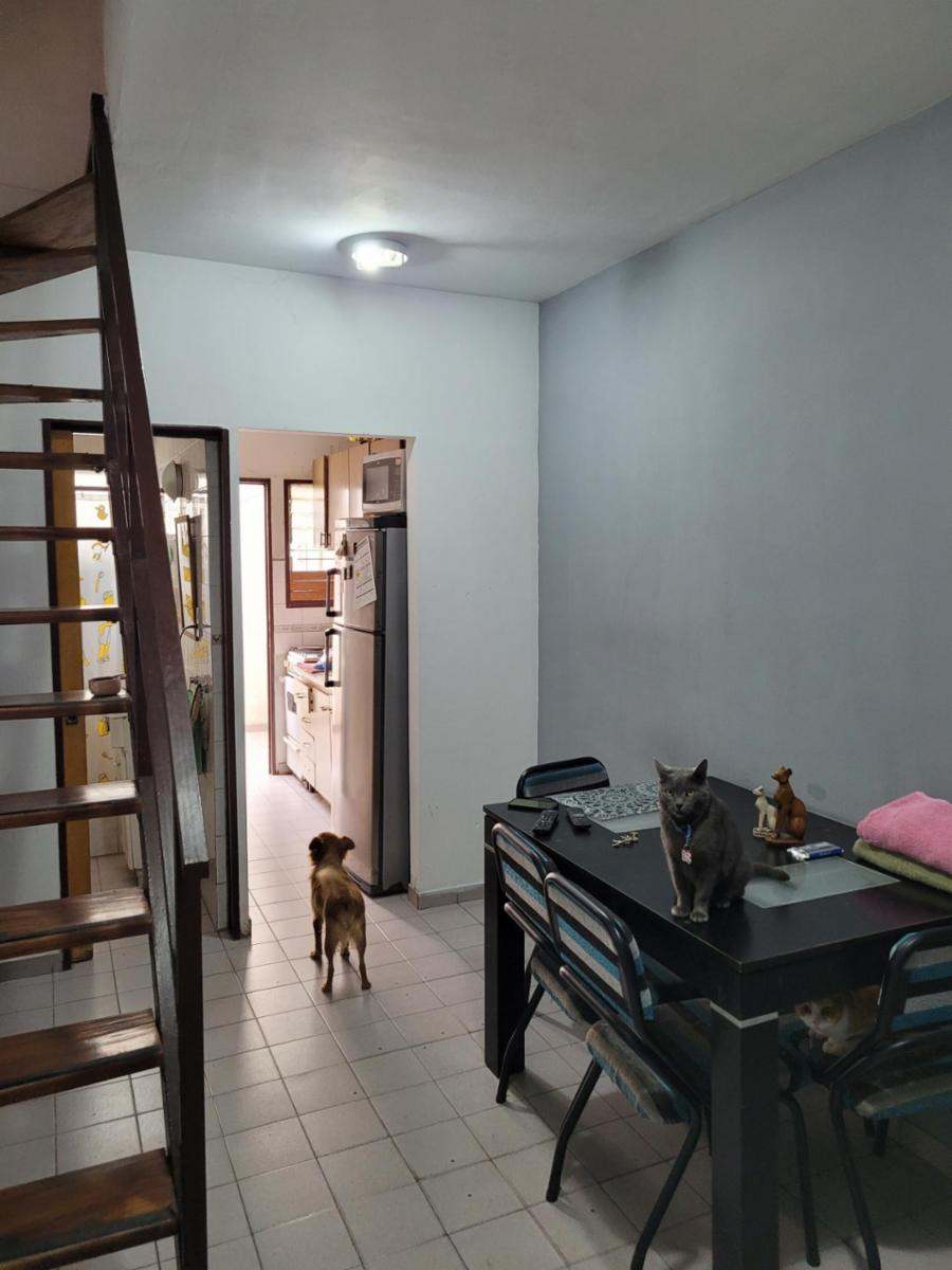 Excelente Duplex de 3 ambientes sobre calle Larrea 319 Ramos Mejía — foto 2
