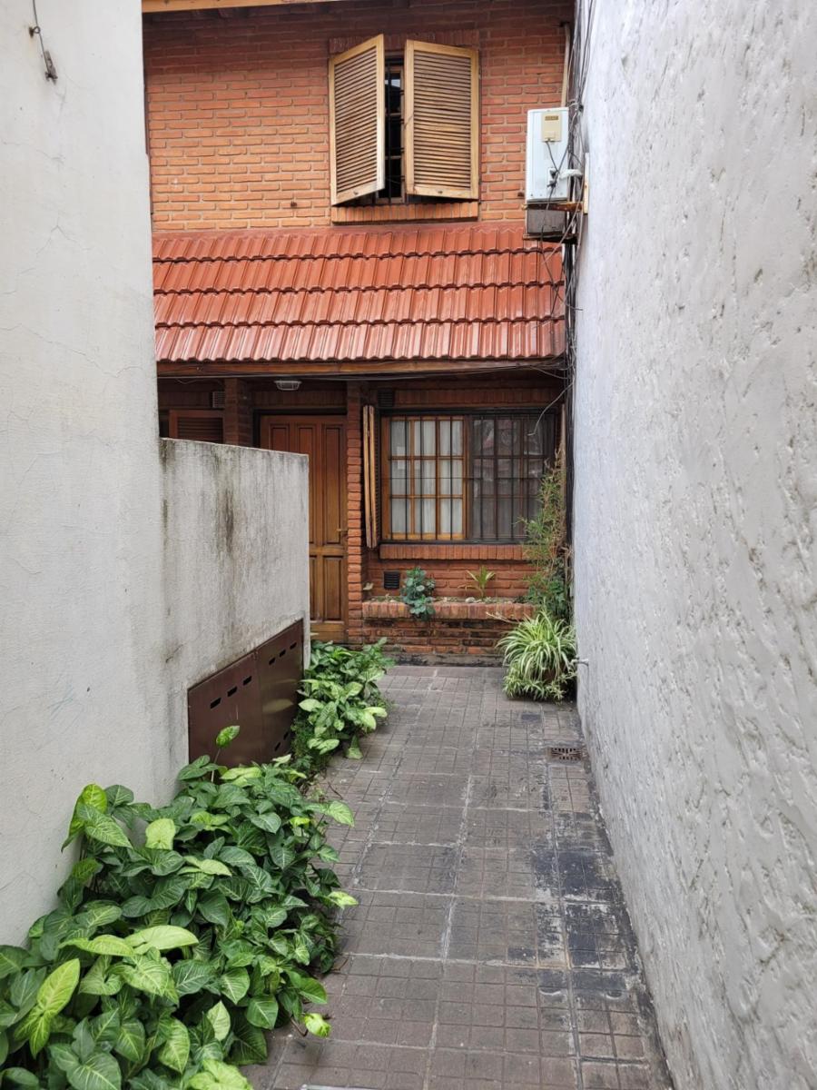 Excelente Duplex de 3 ambientes sobre calle Larrea 319 Ramos Mejía — foto 4