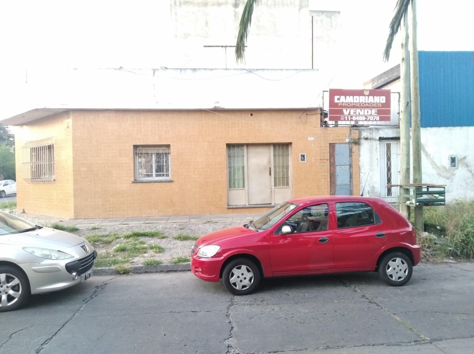 Excelente Oportunidad de Inversión Casa multifamiliar con galpón industrial totalmente independiente sobre lote 240 M2 — foto 4