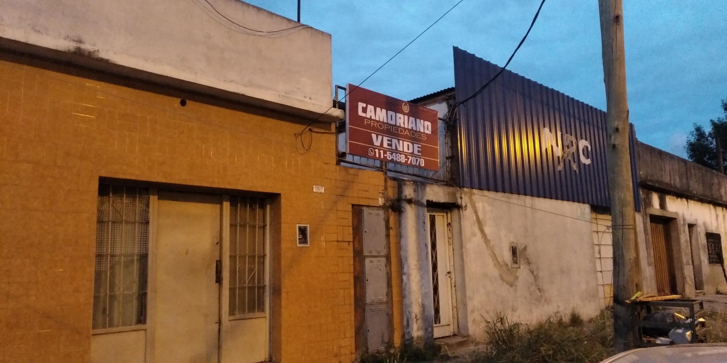 Excelente Oportunidad de Inversión Casa multifamiliar con galpón industrial totalmente independiente sobre lote 240 M2 — foto 5