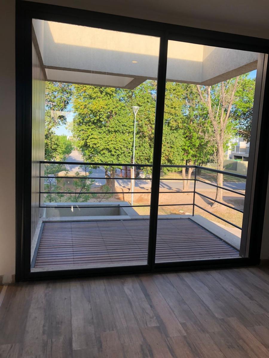 VENTA DE DUPLEX DE CATEGORIA — foto 2