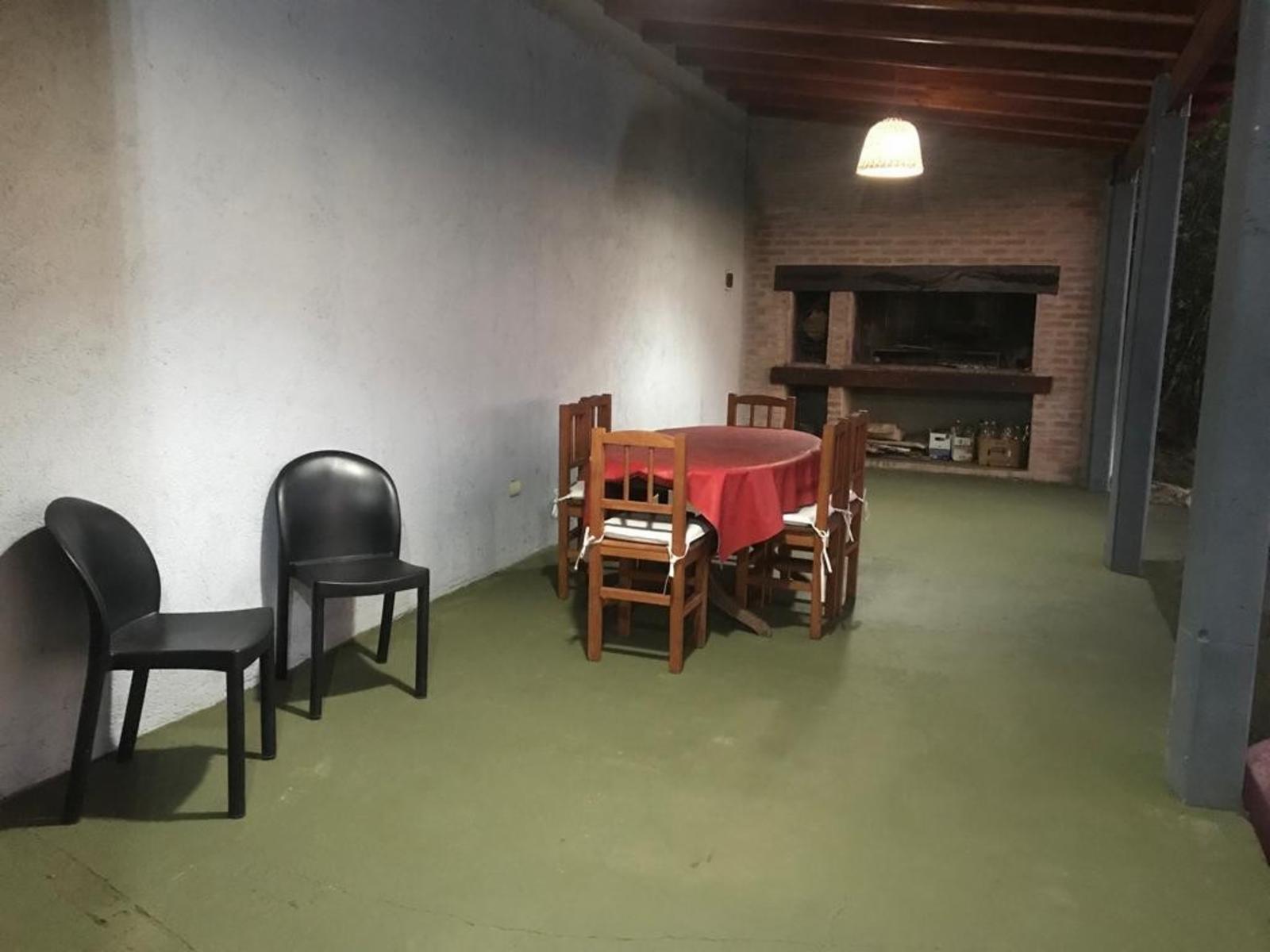 PROPIEDAD EN VENTA EN VILLA DEL LAGO A METROS DE BV. SARMIENTO — foto 14