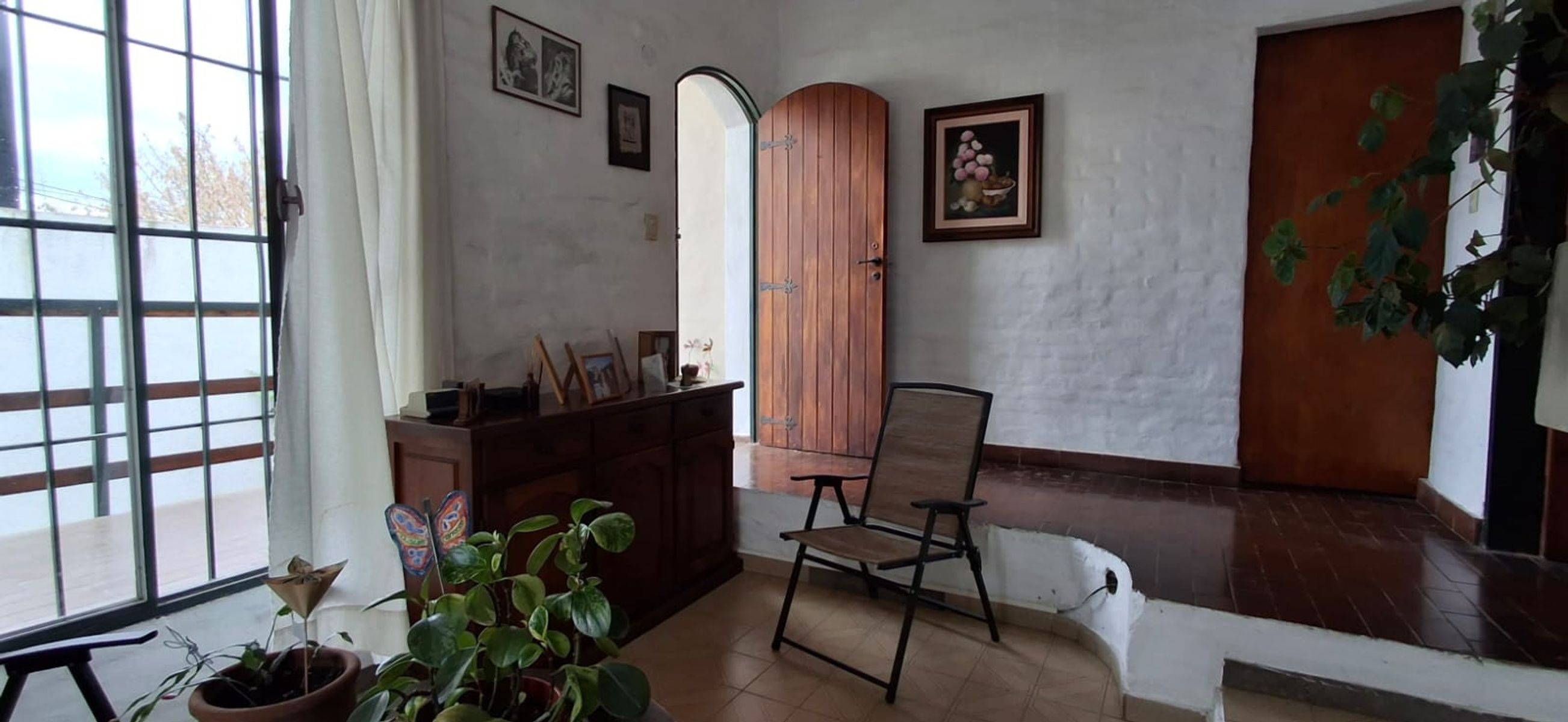 PROPIEDAD EN VENTA COSTA AZUL CASA MAS DOS DPTOS