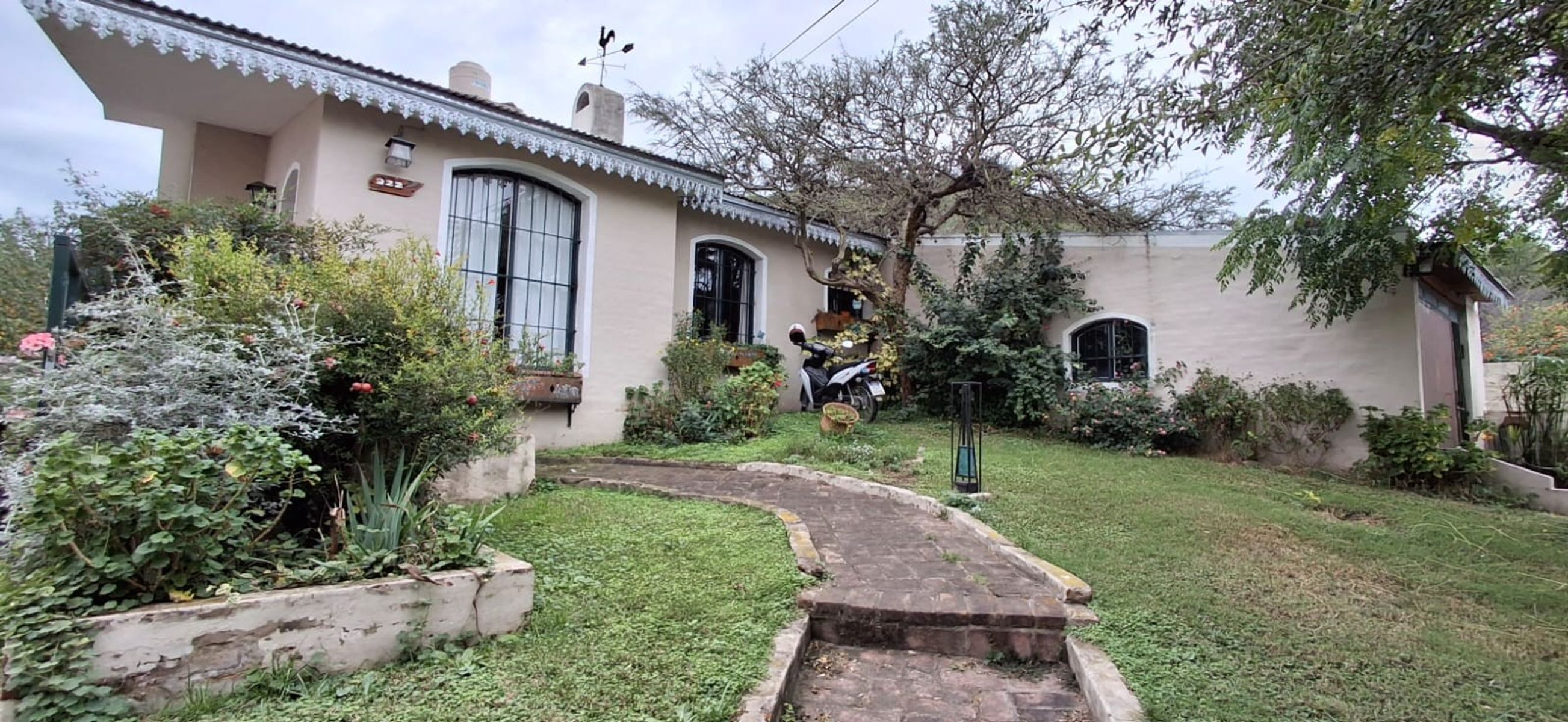 PROPIEDAD EN VENTA COSTA AZUL CASA MAS DOS DPTOS — foto 8