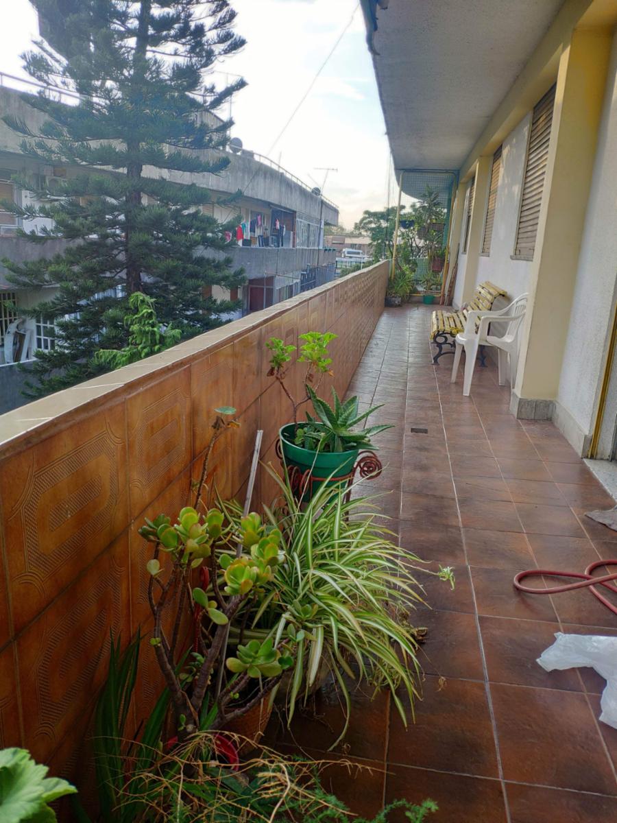 DEPARTAMENTO 3 HABITACIONES DOS BAÑOS Y BALCÓN — foto 10