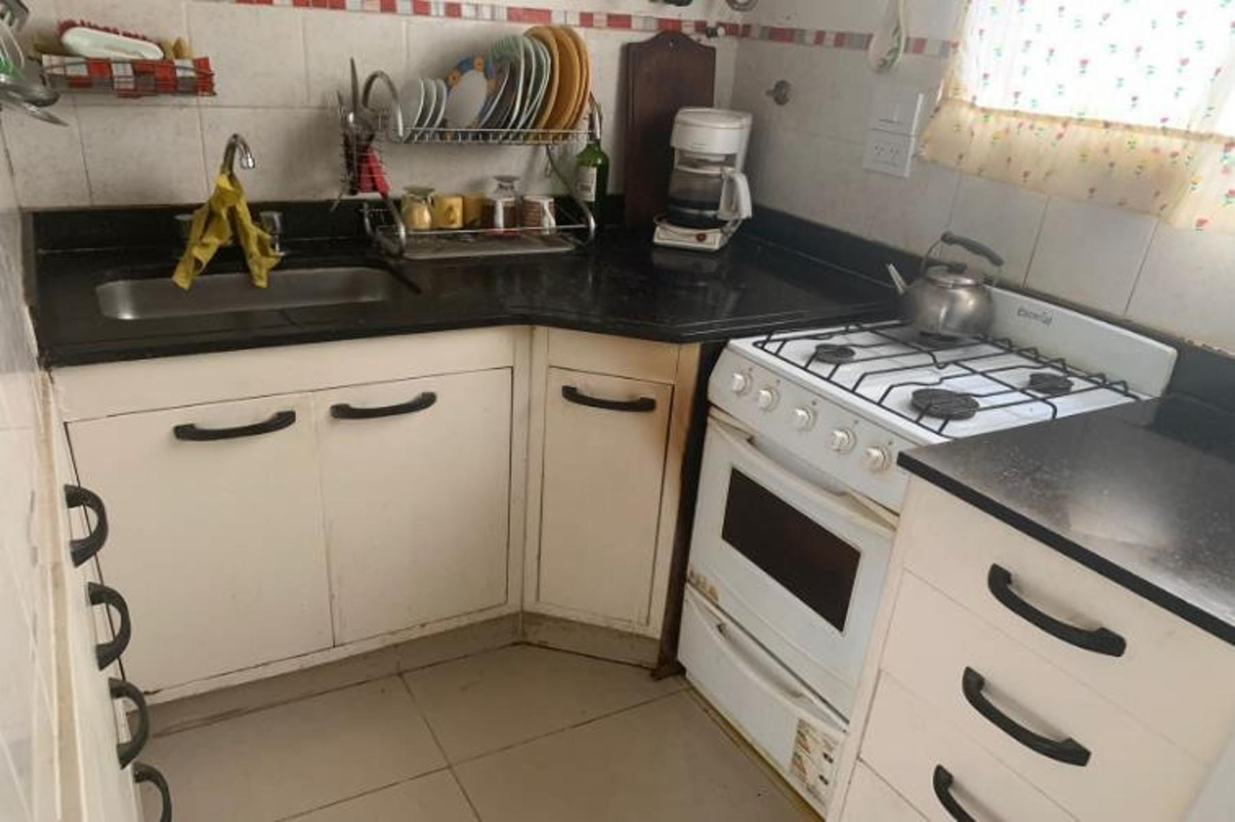 2 CASA EN 2 LOTES CON PILETA — foto 9