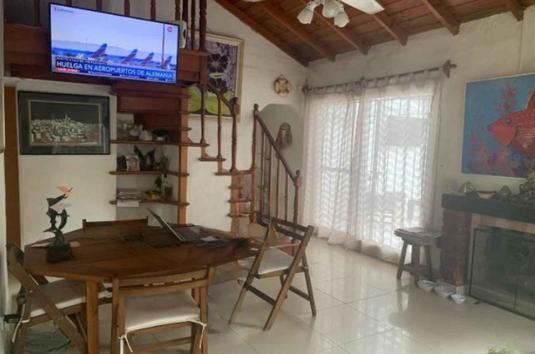2 CASA EN 2 LOTES CON PILETA — foto 12
