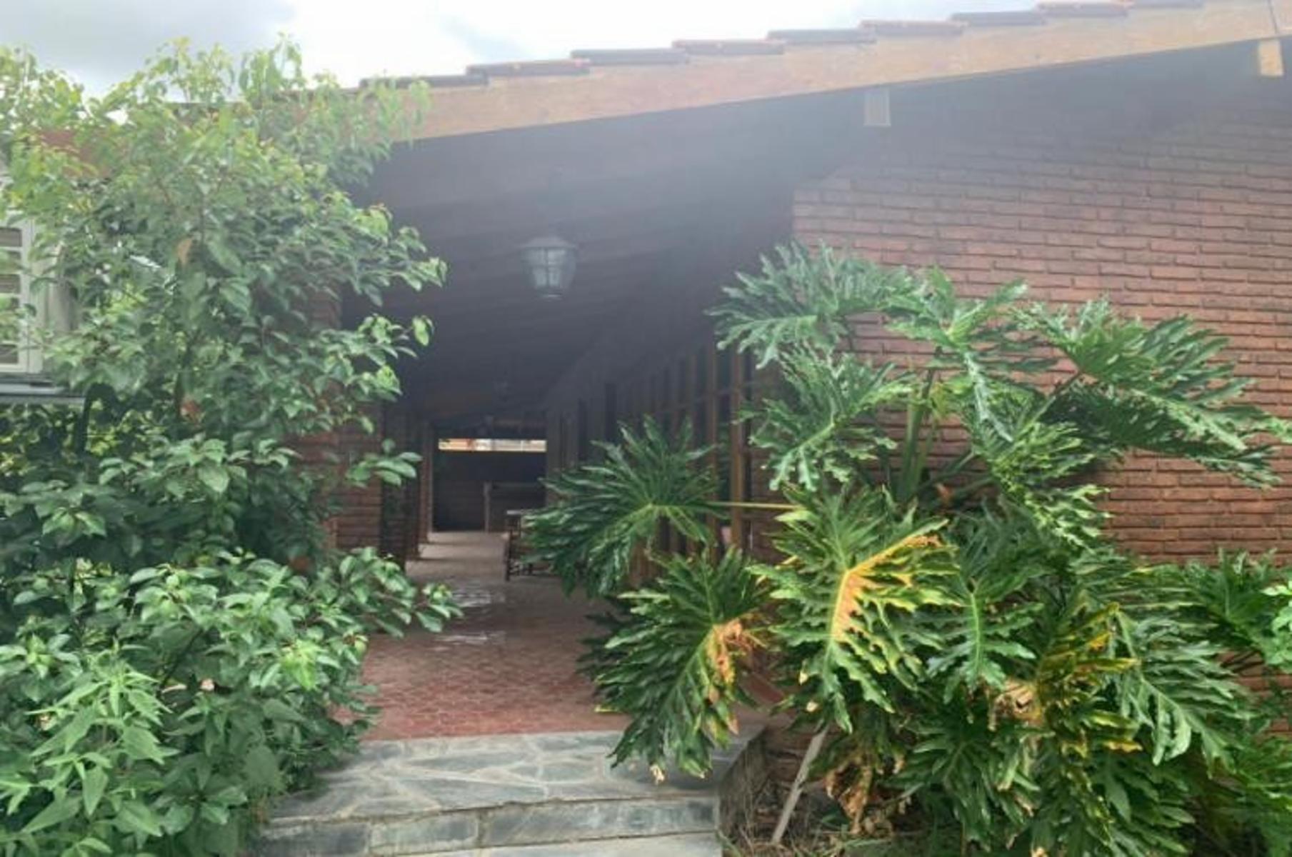 2 CASA EN 2 LOTES CON PILETA — foto 13