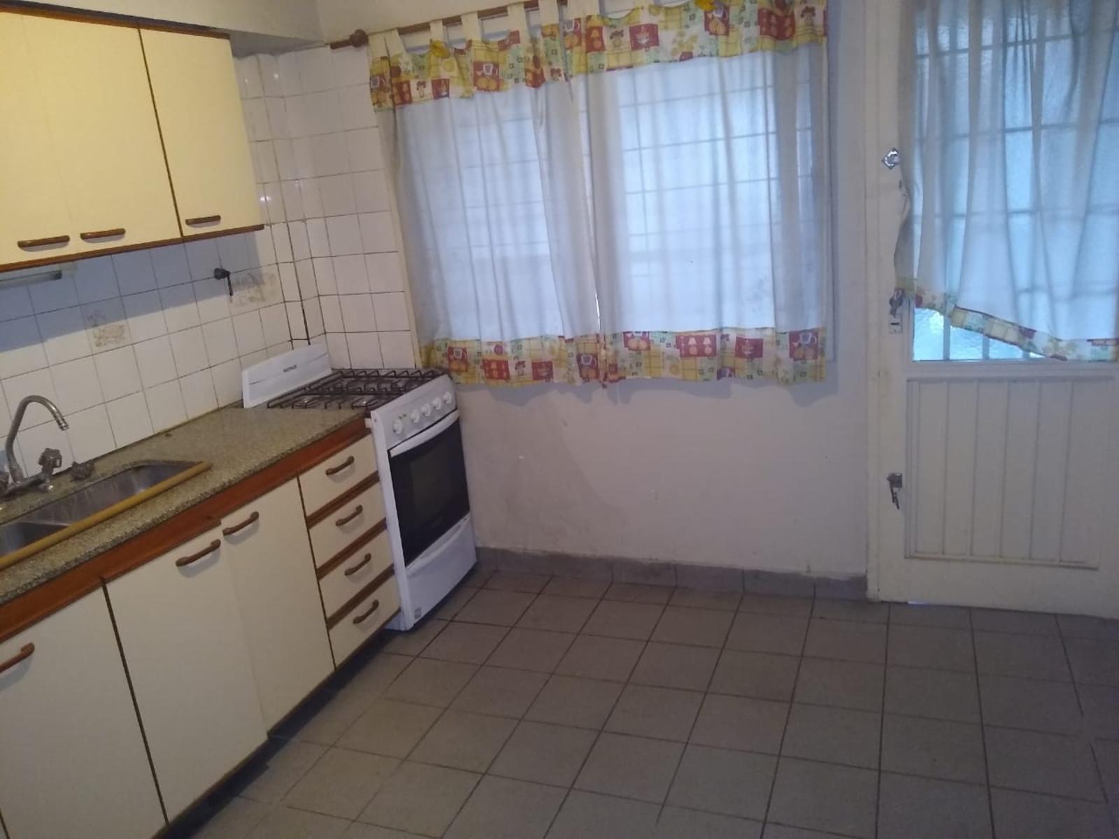 TRIPLEX OPORTUNIDAD EN RAMOS MEJIA ZONA BARRIO DON BOSCO — foto 10