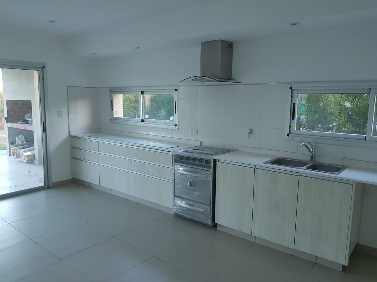 CANNING EXCELENTE CASA EN CONTRY A ESTRENAR — foto 3