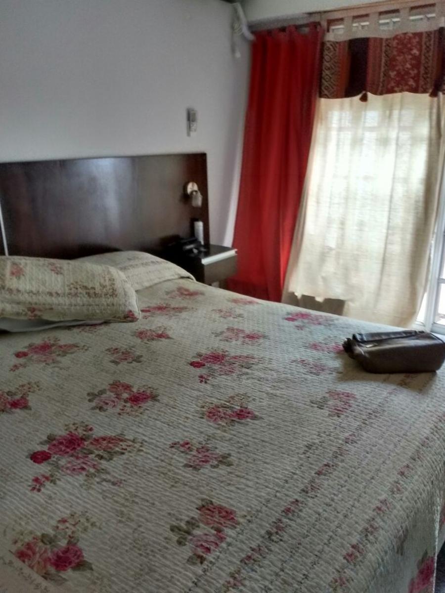 CASA RAMOS MEJIA SUR AL FRENTE 4 AMBIENTES — foto 9