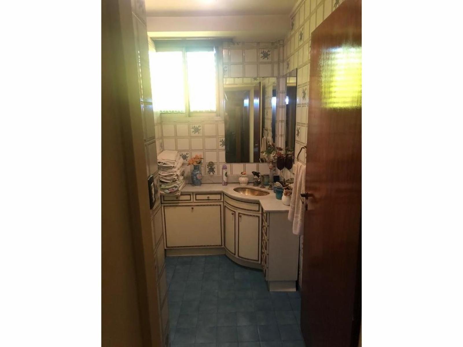 VENTA EXCELENTE CHALET CON PICINA Y PARRILA — foto 5