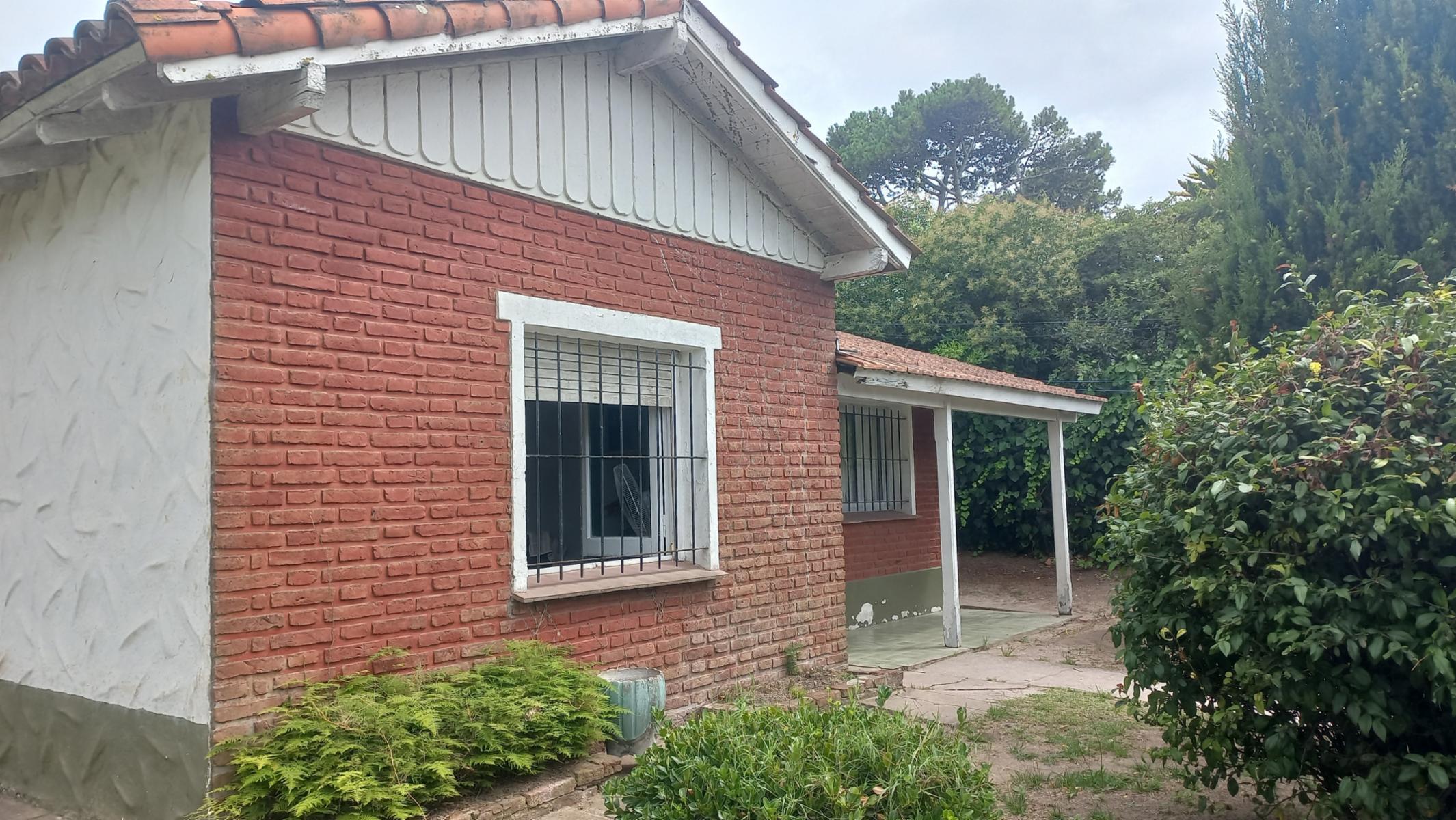 Se vende casa de 3 ambientes en Villa Gesell