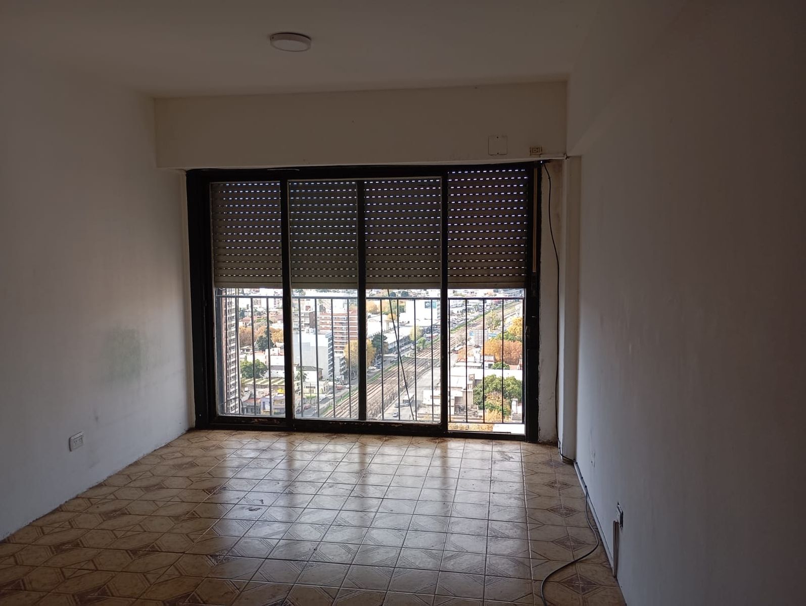 AVENIDA RIVADAVIA AL 13800- RAMOS MEJIA - 3