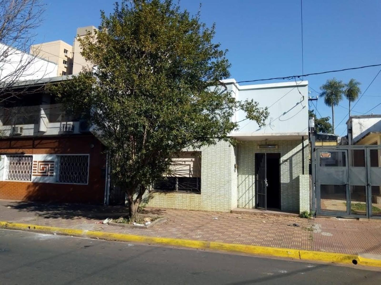 SE VENDE CASA CÉNTRICA IDEAL PARA EDIFICIOS EN POSADAS — foto 10