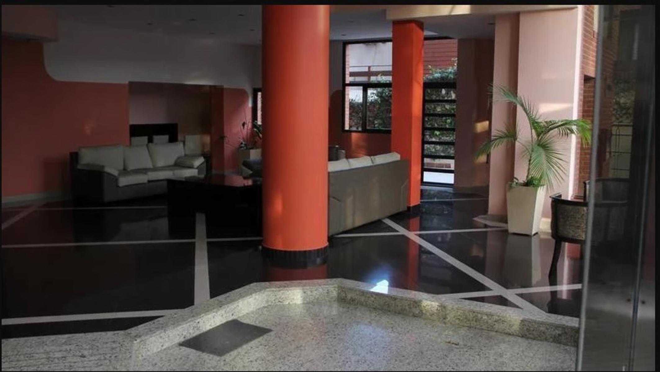 Hermoso Depto de 2 Amb Edificio con Piscina / Seguridad 24 Hs — foto 5