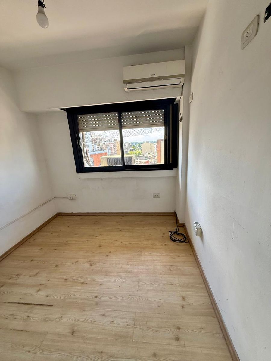 OPORTUNIDAD VENTA DOS DEPTOS DE DOS AMBIENTES - 4