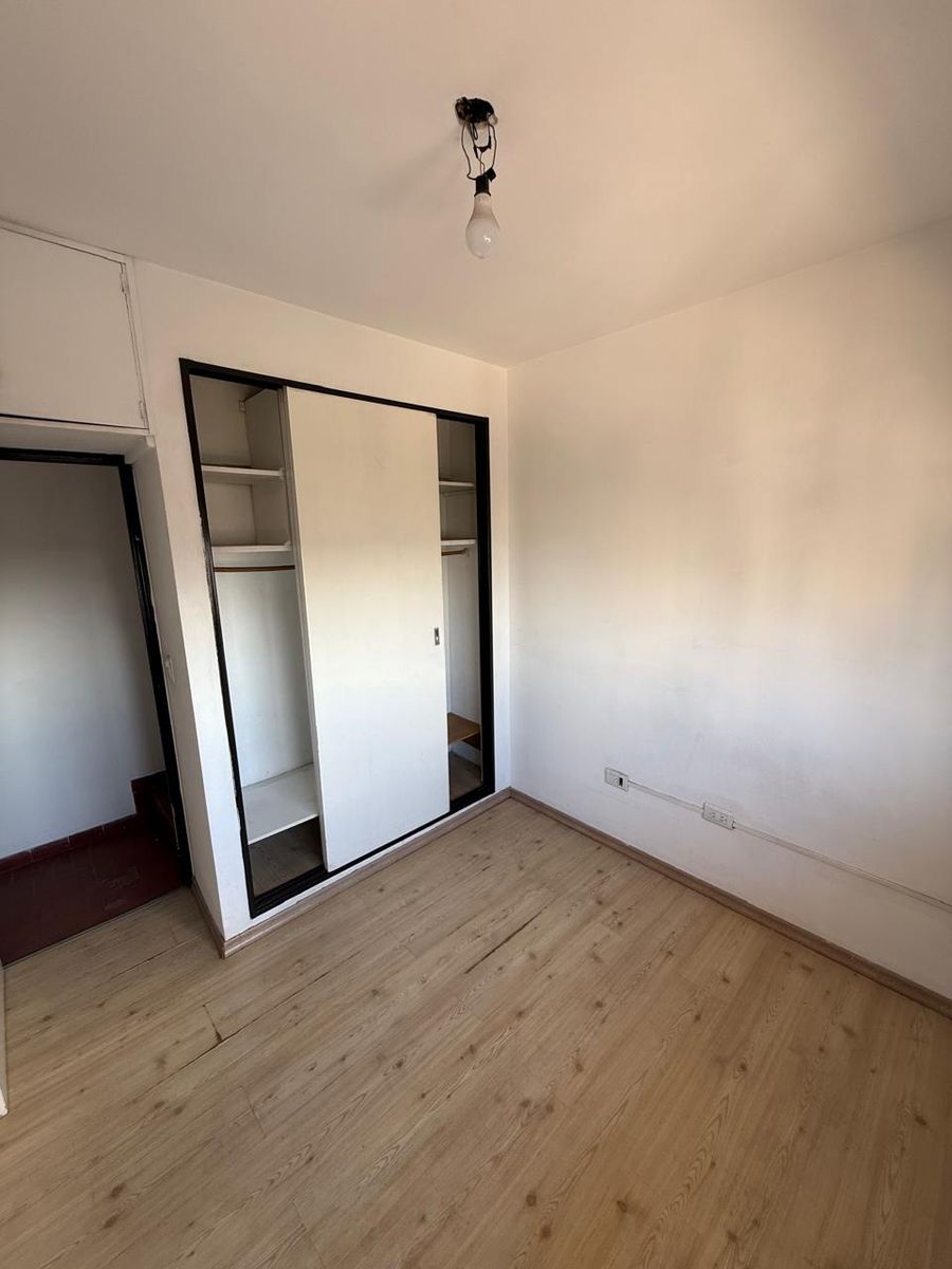 OPORTUNIDAD VENTA DOS DEPTOS DE DOS AMBIENTES - 5