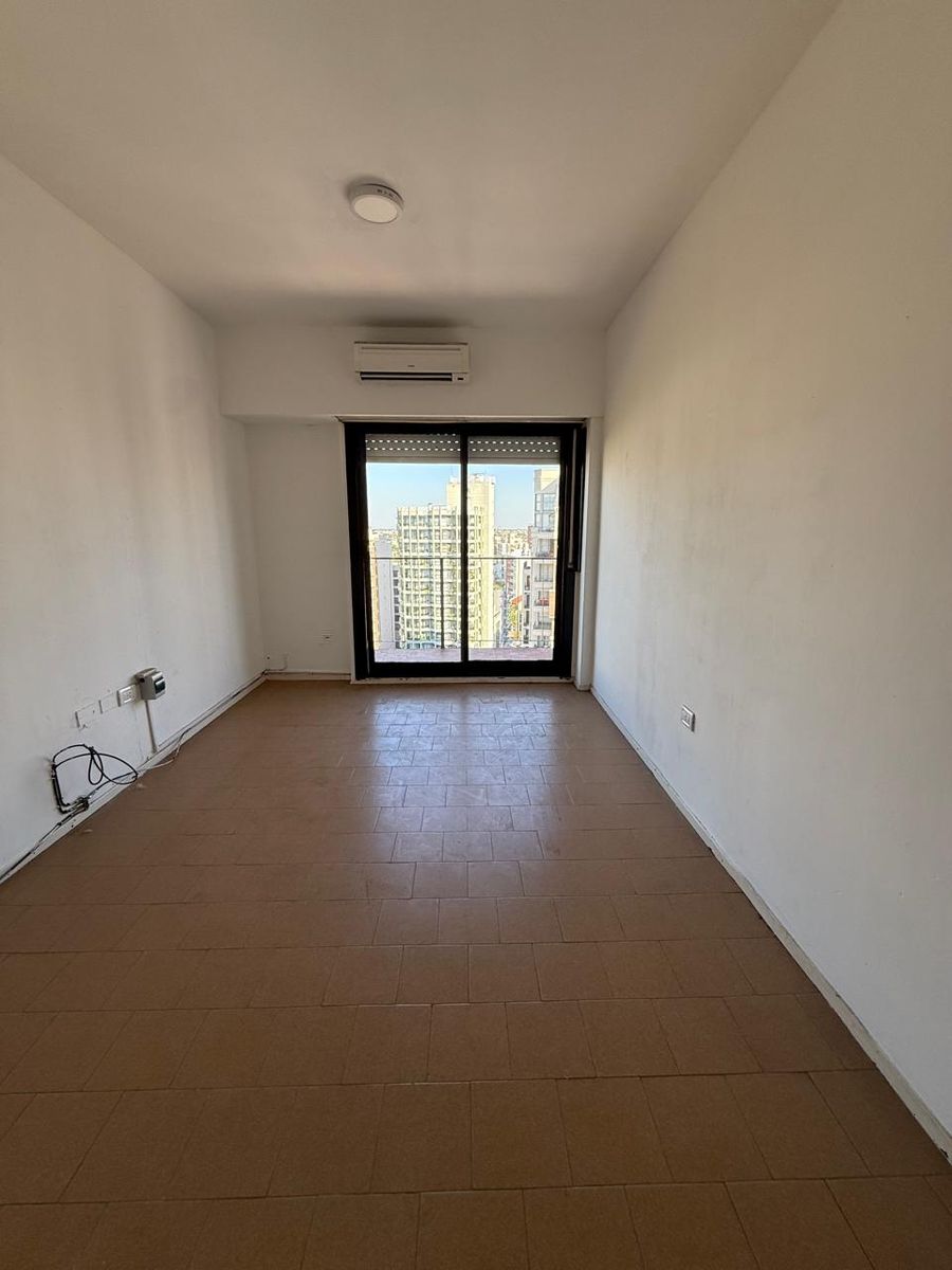 OPORTUNIDAD VENTA DOS DEPTOS DE DOS AMBIENTES - 13