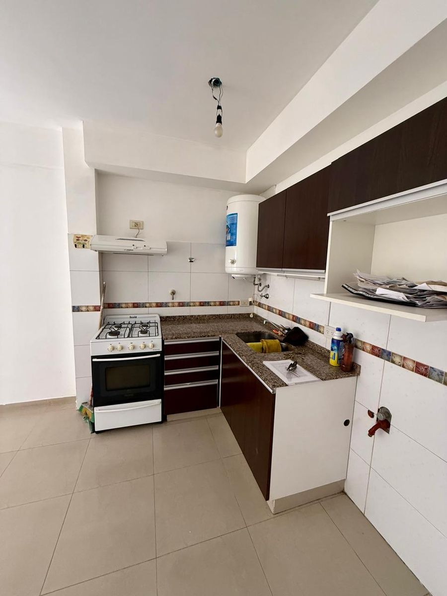 ALQUILER DOS AMBIENTES C/COCHER Y TERRAZA - 10
