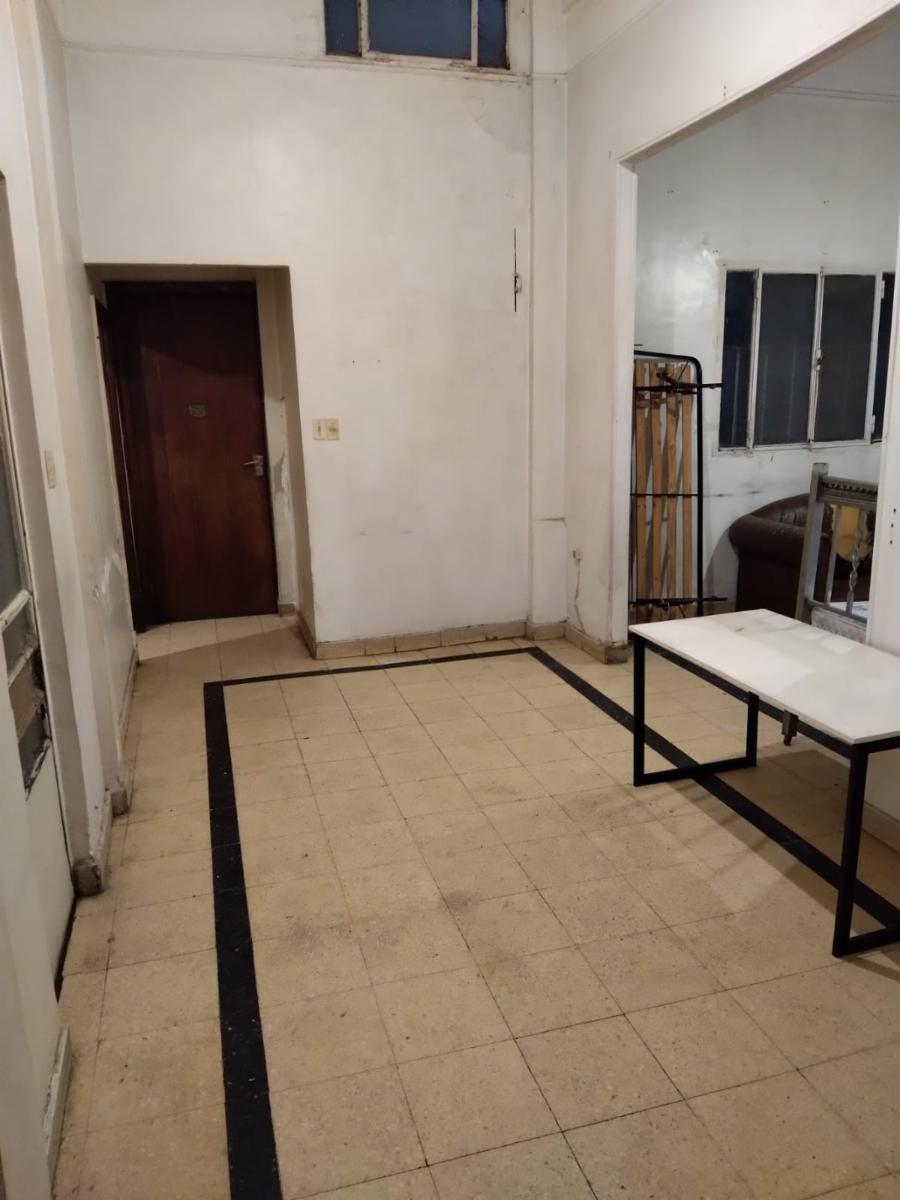 VENTA // FLORES - Dpto 4 amb. en P.B., con 2 patios propios (+lavadero). Muy buena ubicación. VALOR: U$S.100.0000 — foto 6