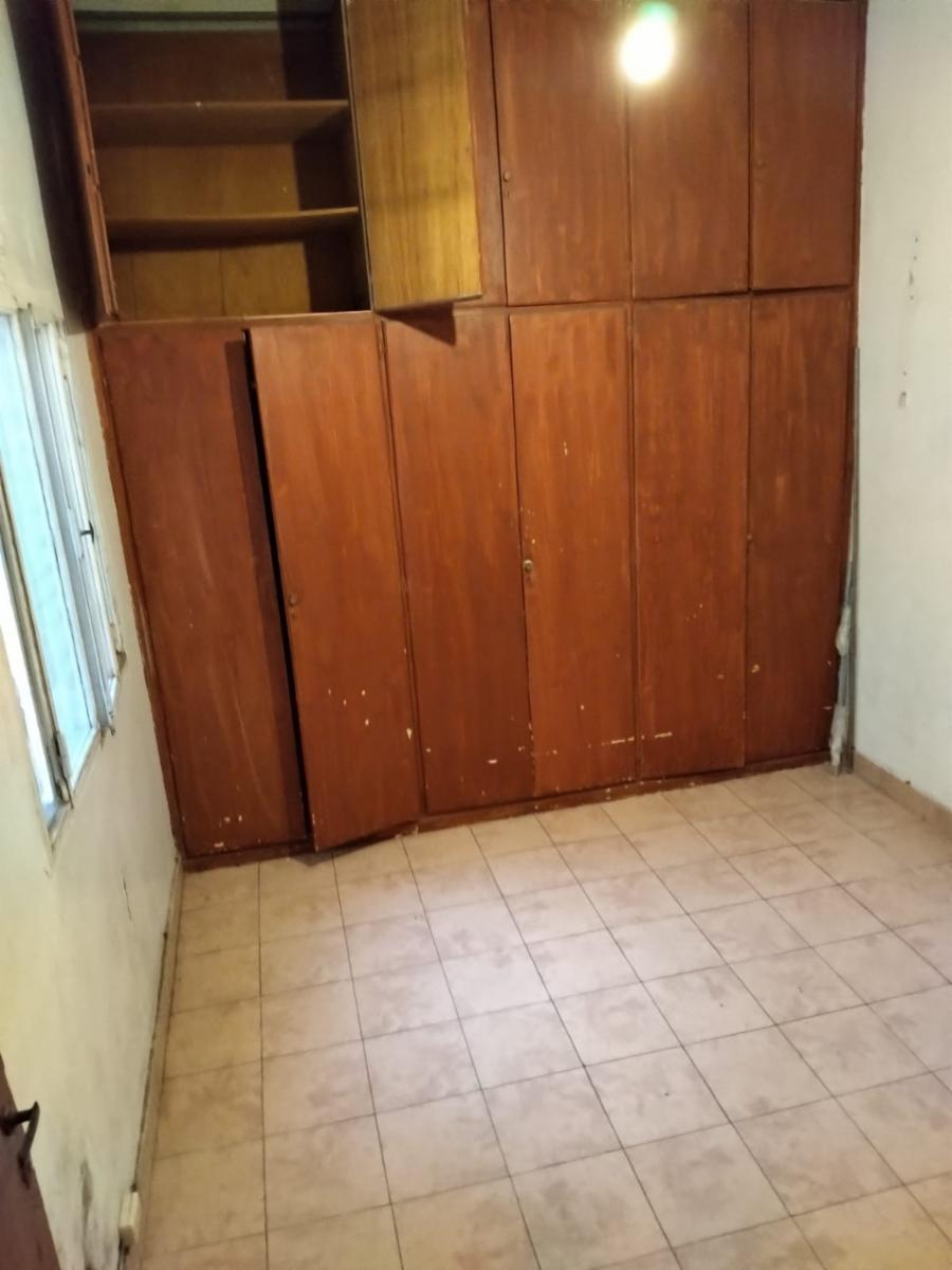 VENTA // FLORES - Dpto 4 amb. en P.B., con 2 patios propios (+lavadero). Muy buena ubicación. VALOR: U$S.100.0000 — foto 10